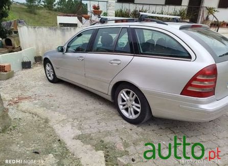 2001' Mercedes-Benz Classe C photo #2