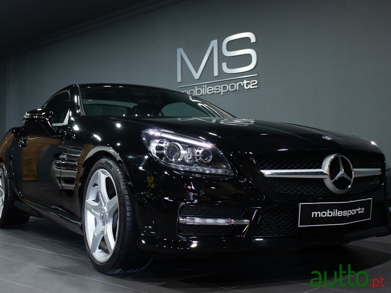 2012' Mercedes-Benz SLK 200 AMG photo #1