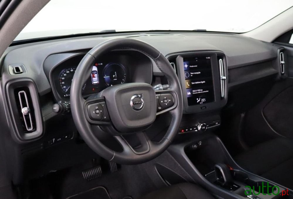 2023' Volvo Xc 40 photo #6