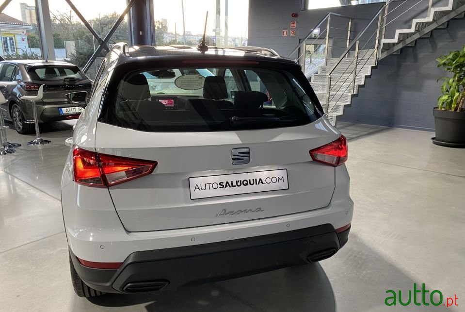 2023' SEAT Arona photo #6
