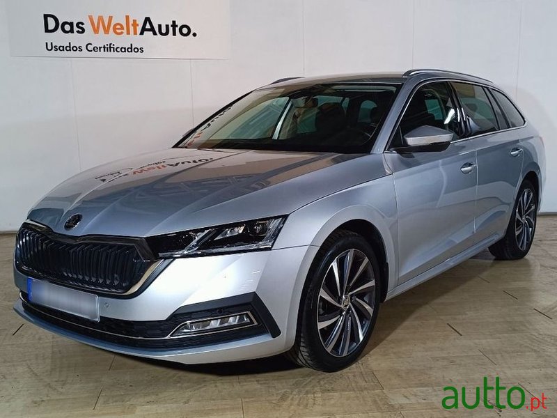 2023' Skoda Octavia Break photo #1