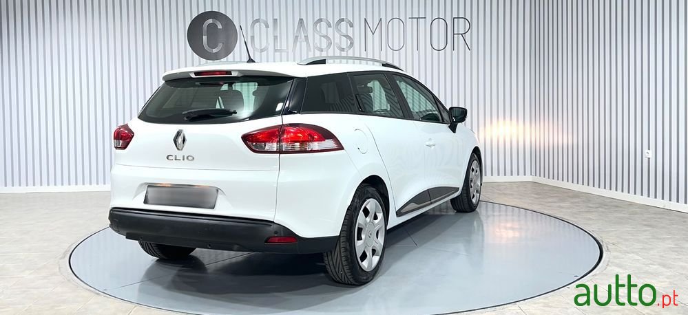 2019' Renault Clio photo #5