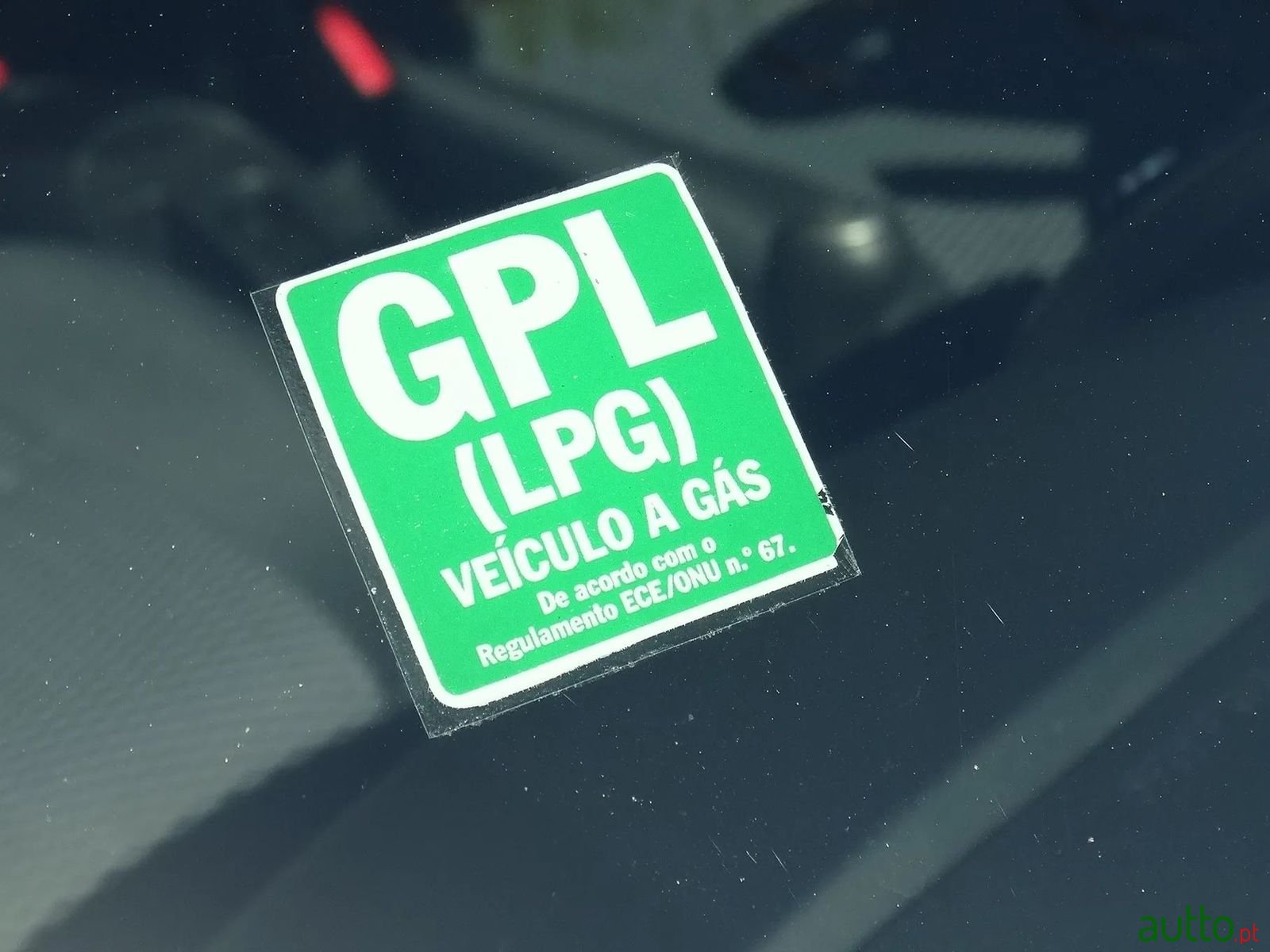 2014' Nissan Micra photo #2