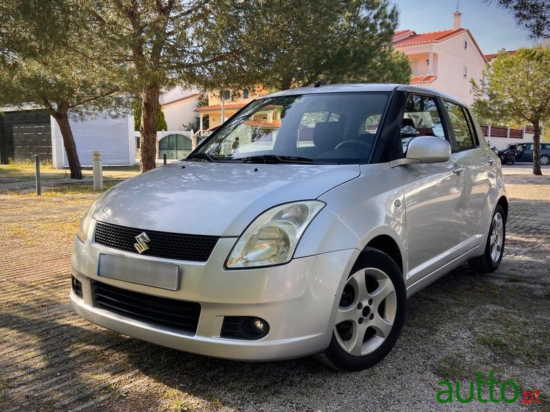 2007' Suzuki Swift photo #1