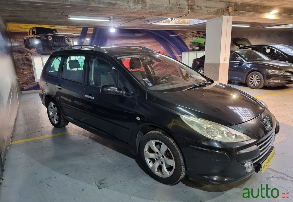 2008' Peugeot 307 Sw photo #3