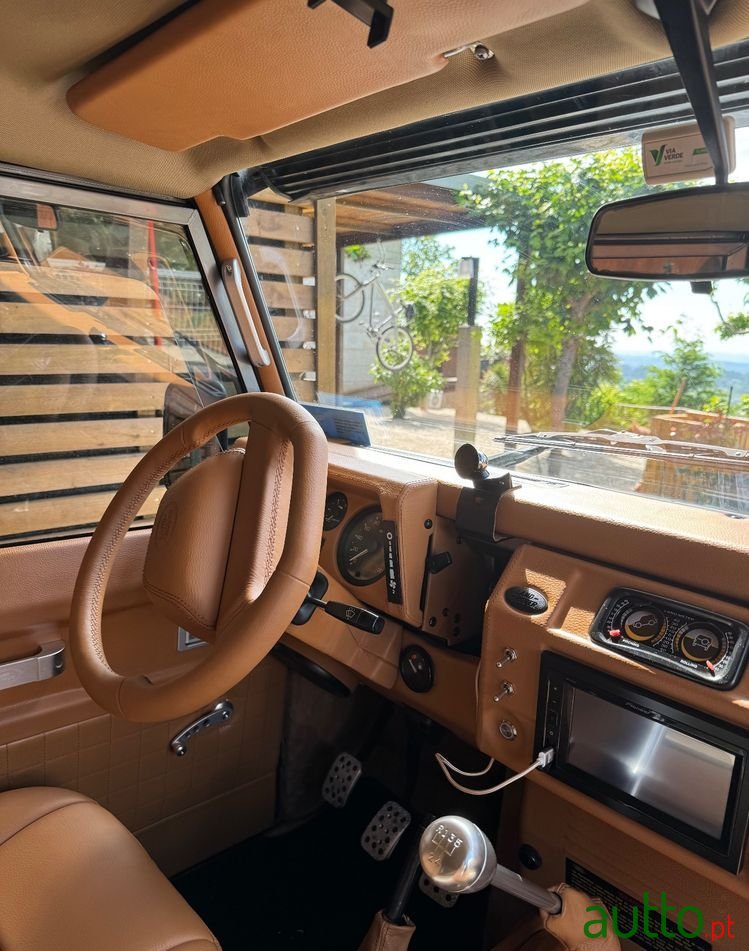 2001' Land Rover Defender 90 2.5 Td5 Metal Top photo #5