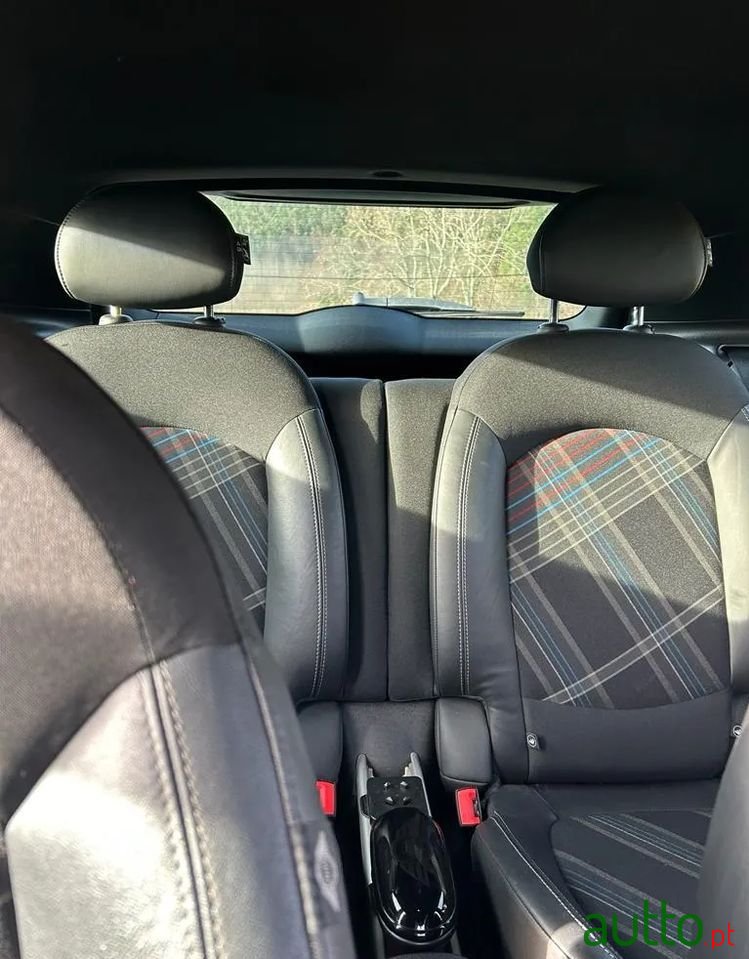 2013' MINI Paceman photo #6