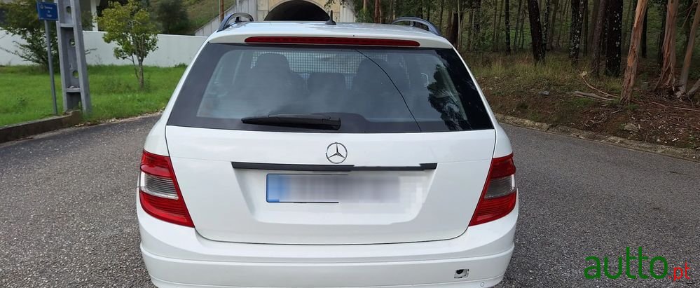 2010' Mercedes-Benz C 200 photo #3