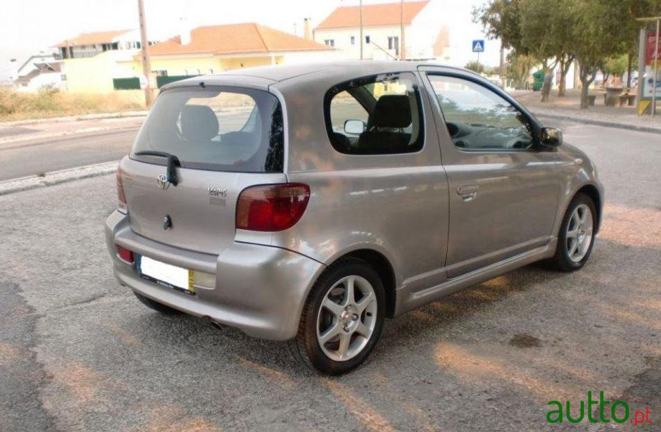 2001' Toyota Yaris 1.5 T Sport Ac photo #1