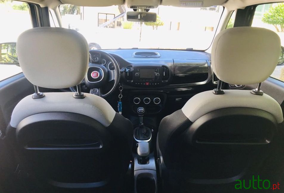 2014' Fiat 500L photo #4