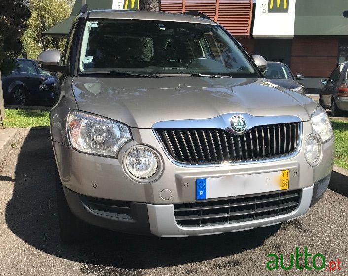 2011' Skoda Yeti 1.2 Tsi Experience photo #4