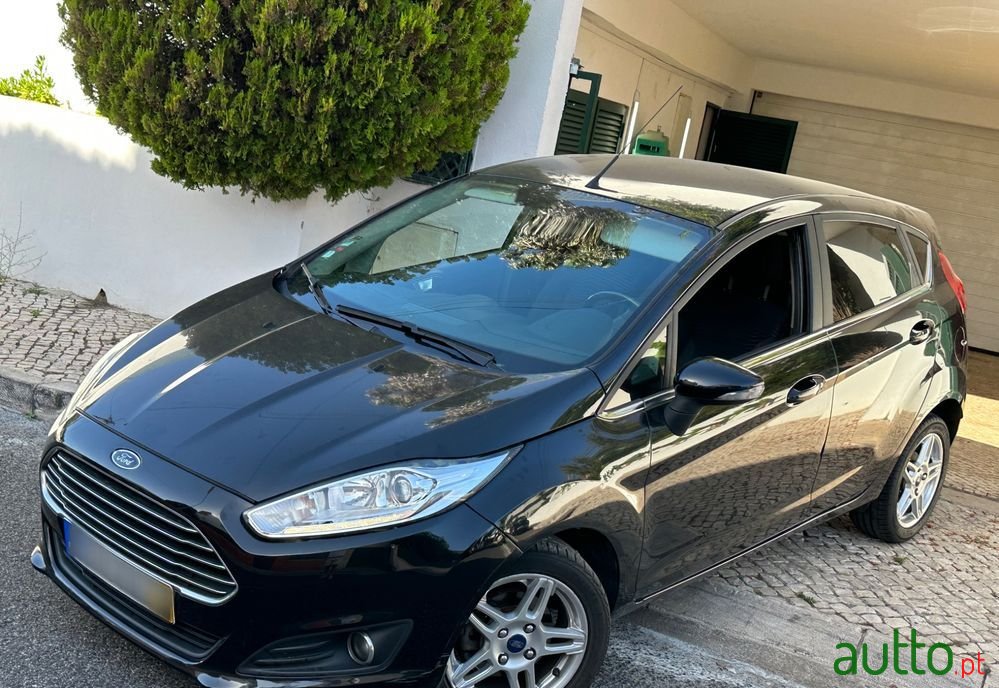 2014' Ford Fiesta 1.5 Tdci Titanium photo #3