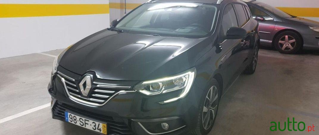 2016' Renault Megane Sport Tourer photo #3