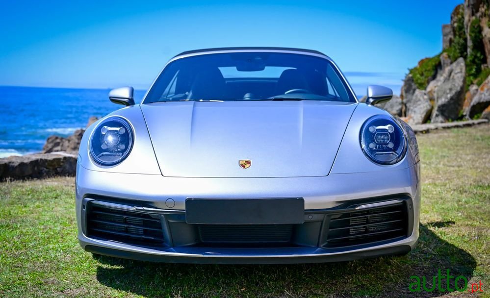 2020' Porsche 911 Carrera S Pdk photo #2