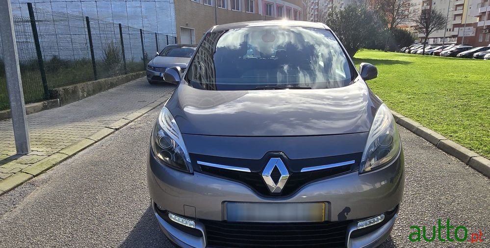 2014' Renault Grand Scenic photo #4