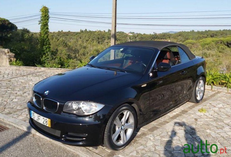 2010' BMW 118 D Cabrio photo #4