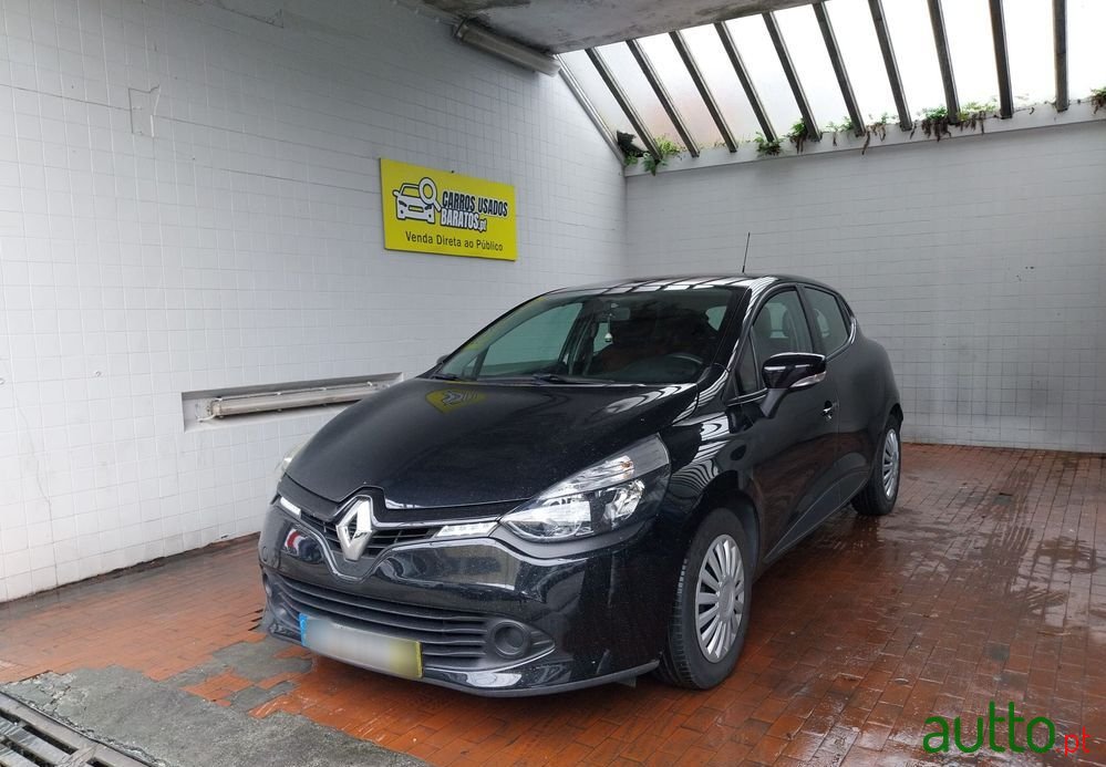 2016' Renault Clio photo #1
