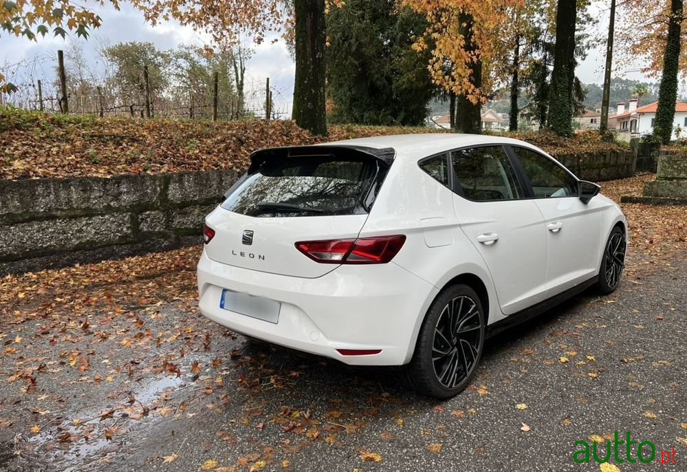 2014' SEAT Leon photo #4