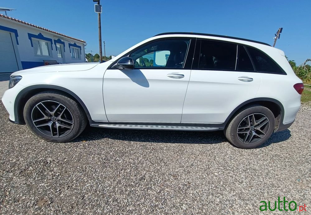 2017' Mercedes-Benz GLC 250 photo #2