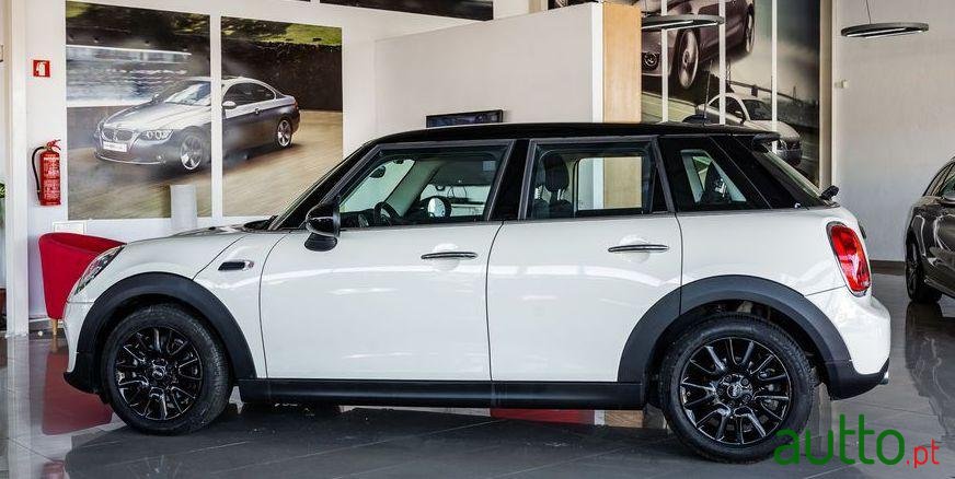 2018' MINI Cooper D 116Cv photo #2