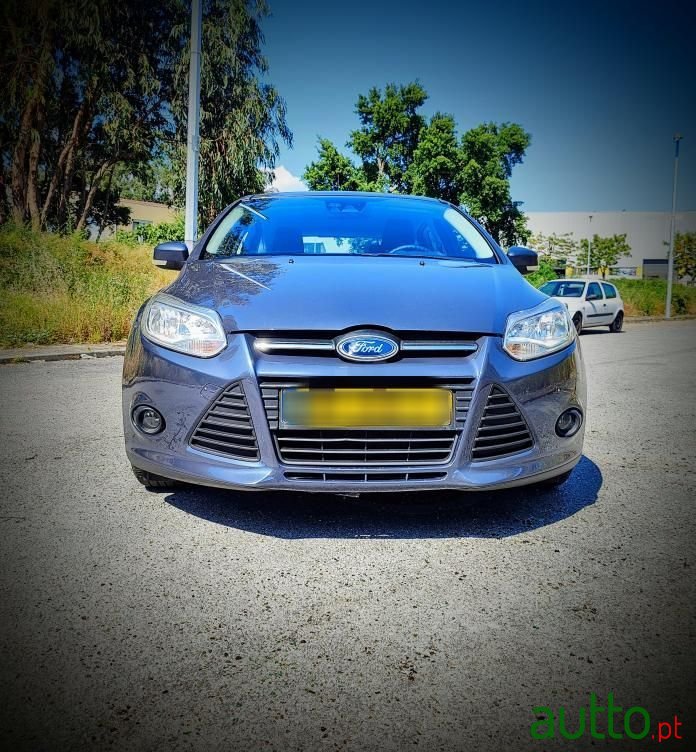 2012' Ford Focus photo #4