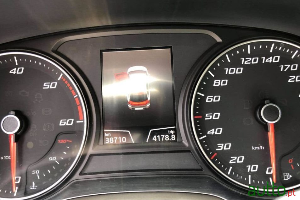 2018' SEAT Leon St photo #3