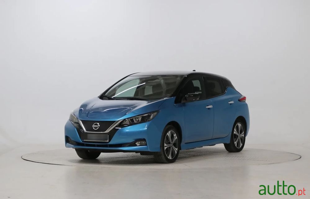 2021' Nissan Leaf photo #1