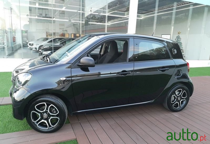 2017' Smart Forfour photo #4