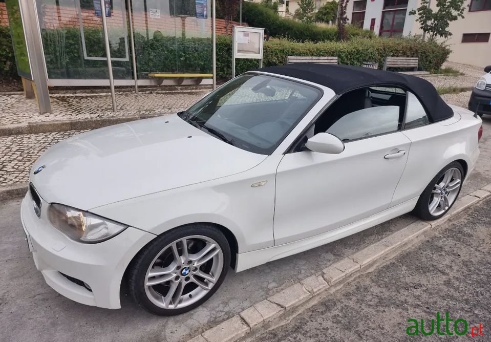 2009' BMW 123 photo #2