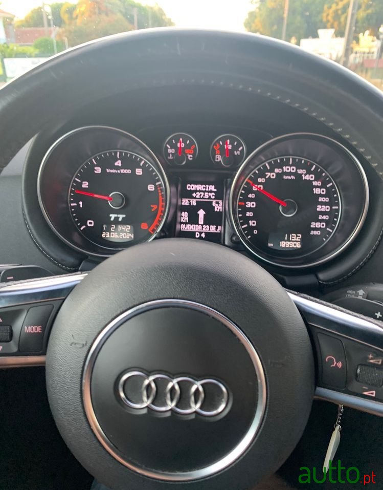 2012' Audi TT Roadster photo #6