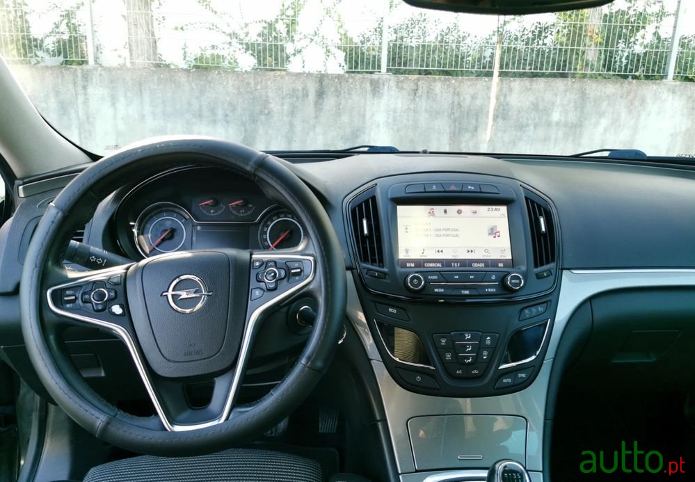 2016' Opel Insignia Sports Tourer photo #6