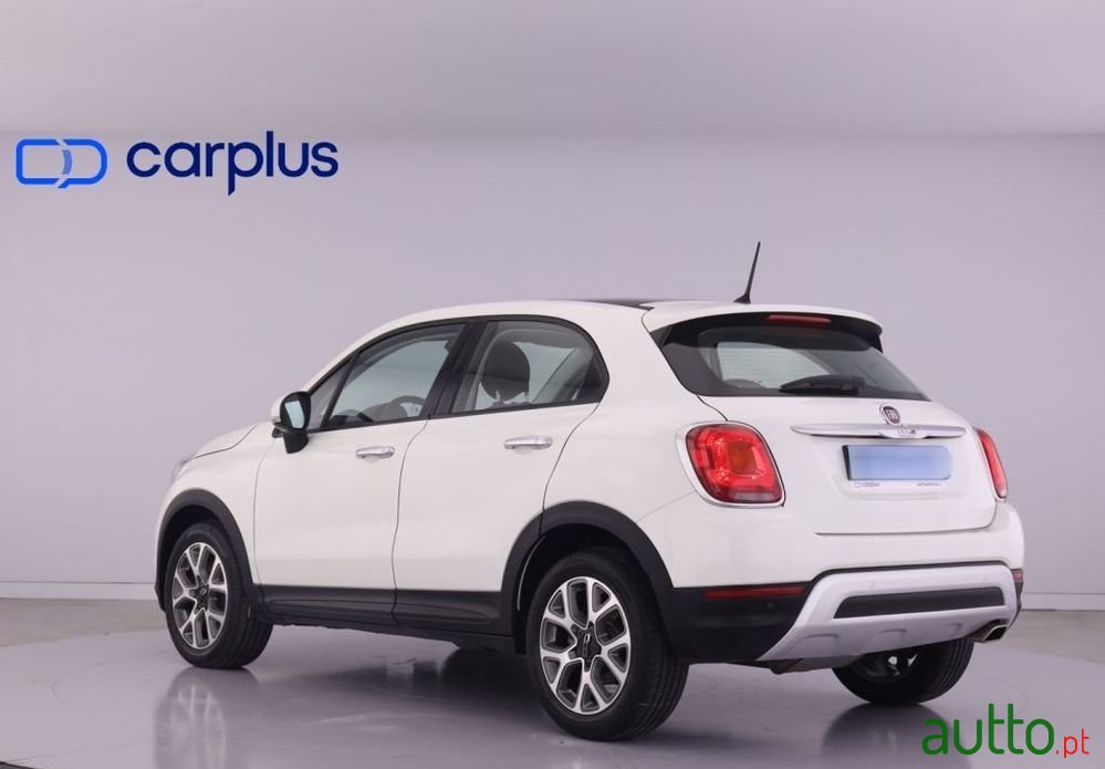 2017' Fiat 500X photo #5