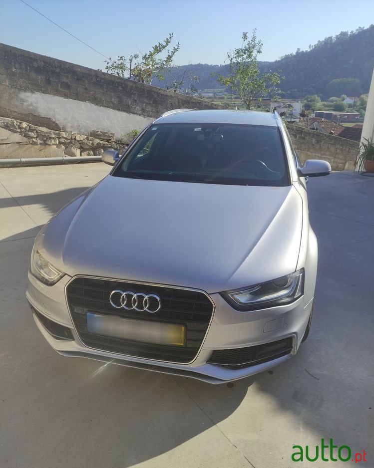 2014' Audi A4 Avant photo #6