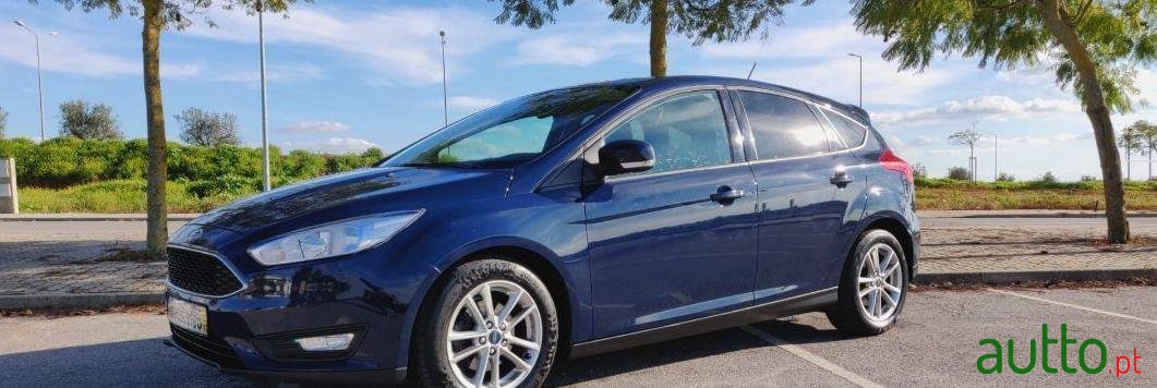 2017' Ford Focus photo #2