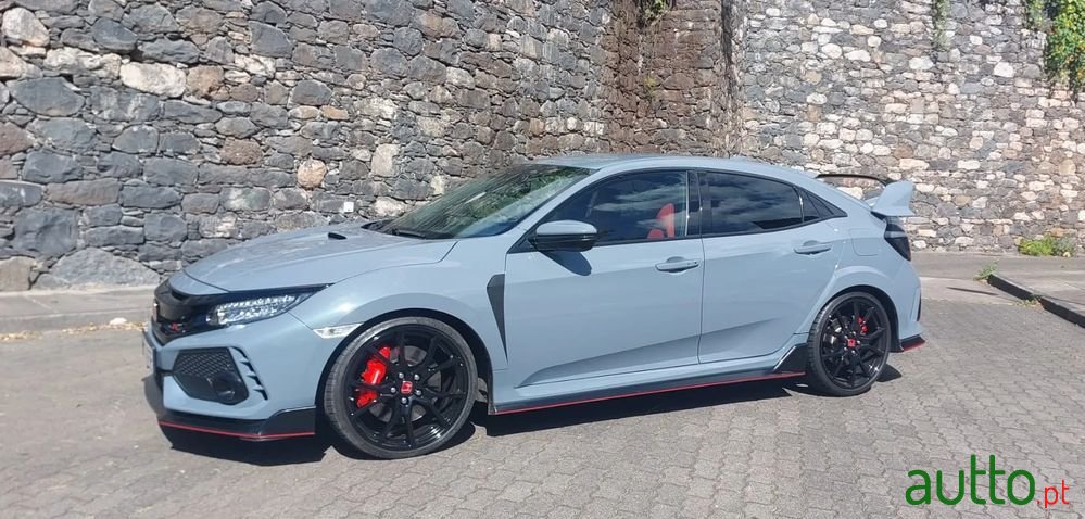 2020' Honda Civic Type-R photo #2