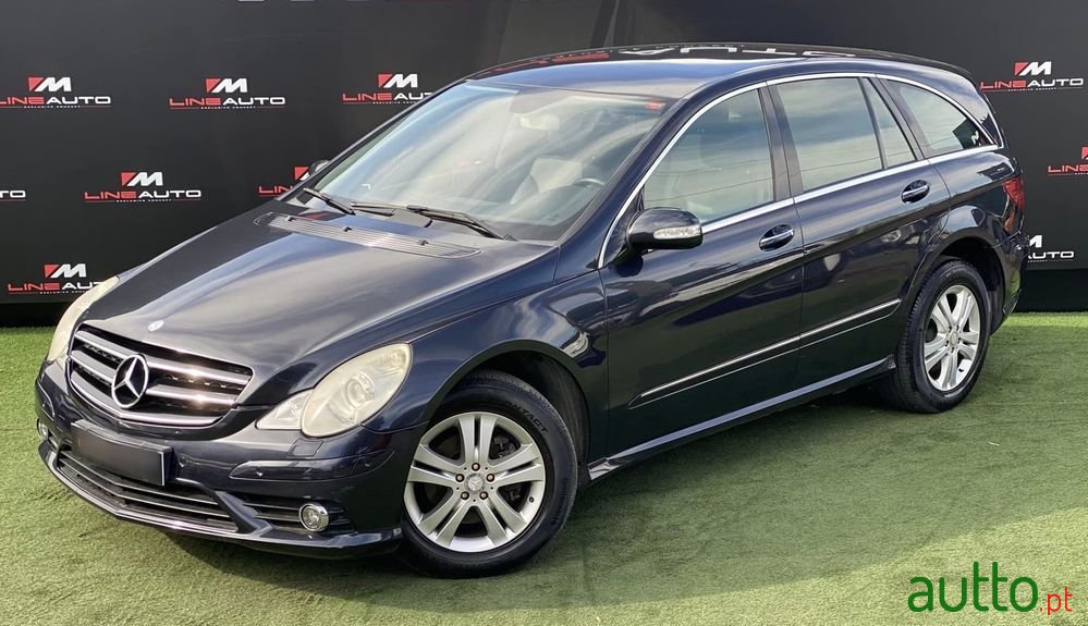 2010' Mercedes-Benz R 350 photo #4