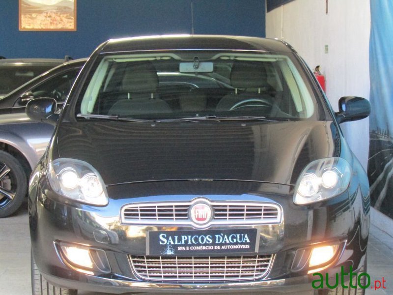 2011' Fiat Bravo photo #2
