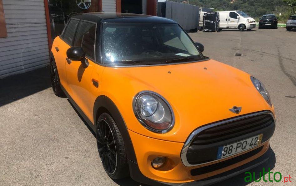 2015' MINI One photo #2