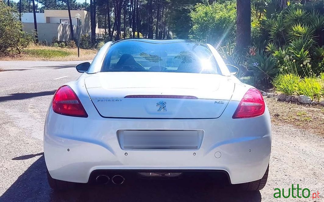 2012' Peugeot RCZ photo #5