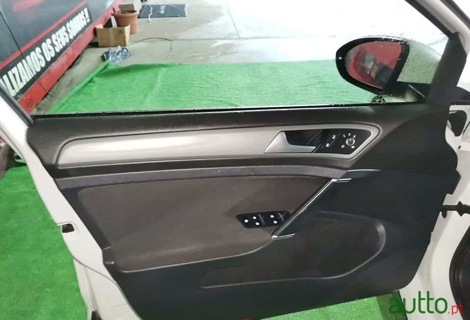 2015' Volkswagen Golf Variant photo #4