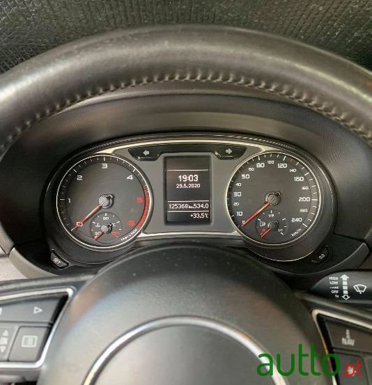 2012' Audi A1 Sportback photo #4