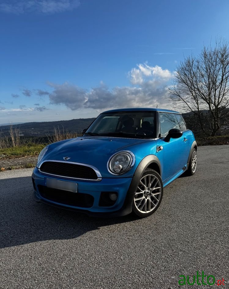 2012' MINI One 3 Portas photo #1
