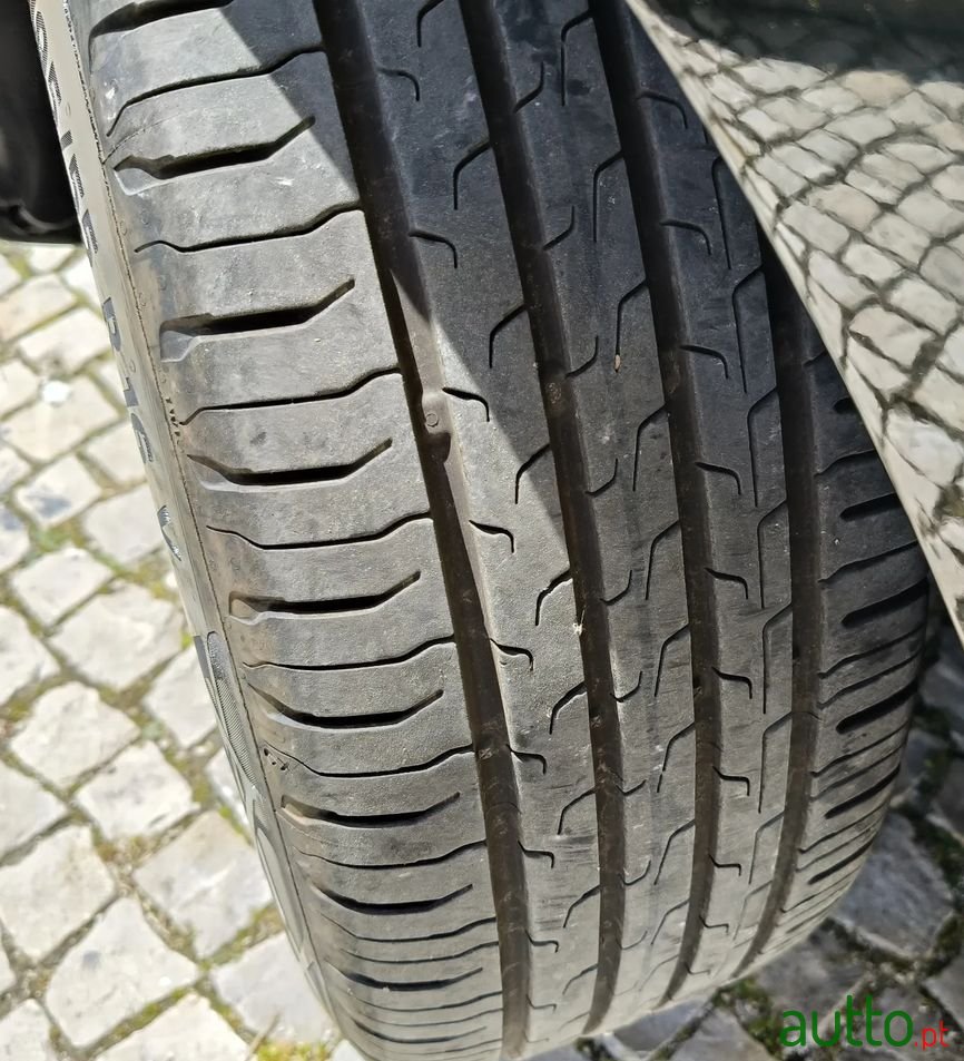 2015' Renault Clio Sport Tourer photo #6