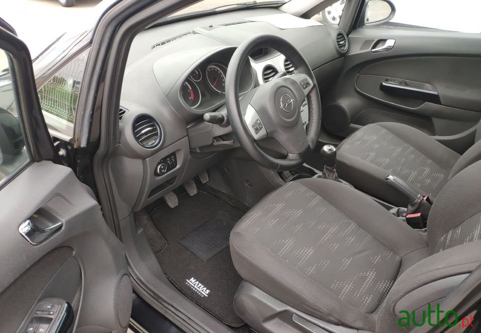 2011' Opel Corsa 1.3 Cdti photo #4