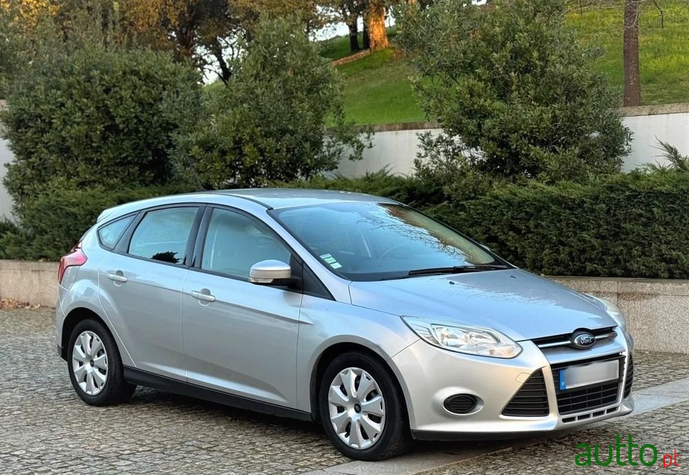 2013' Ford Focus photo #3
