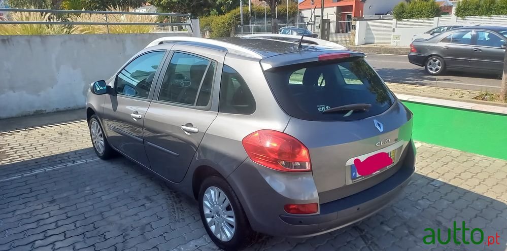 2012' Renault Clio Break photo #1