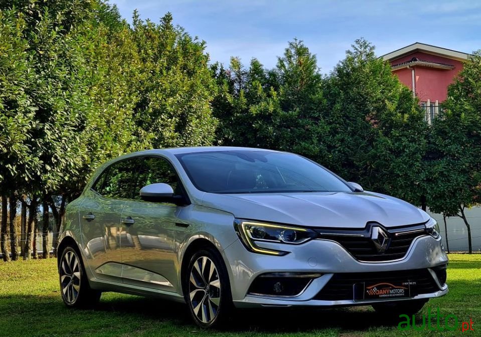 2017' Renault Megane photo #1