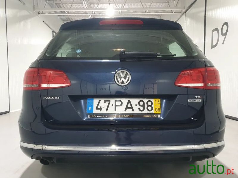 2014' Volkswagen Passat Variant photo #6