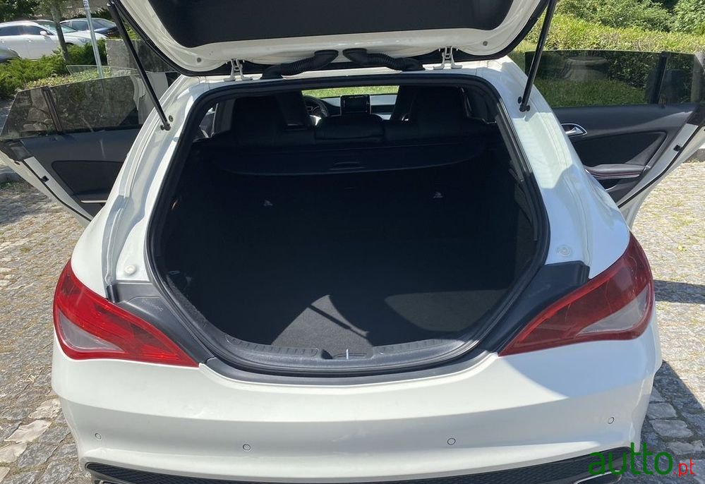 2015' Mercedes-Benz CLA 200 photo #6