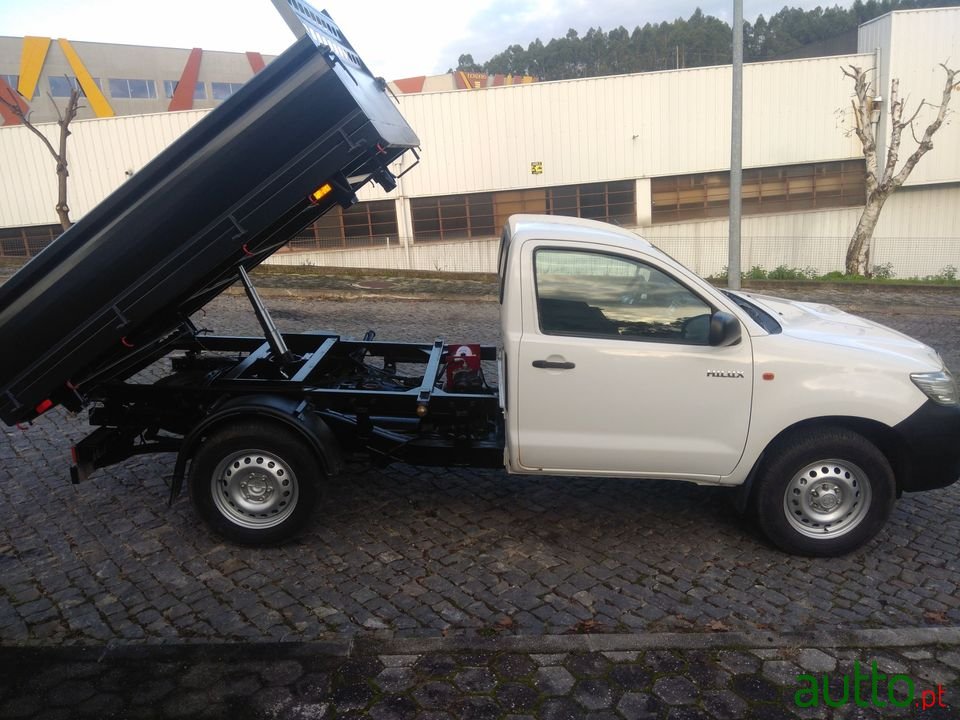 2015' Toyota Hilux photo #5